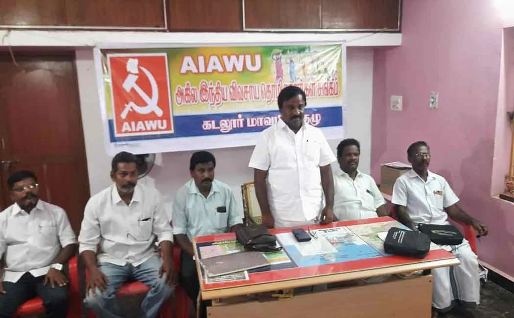 Agricultural wages should be provided to workers during the rainy season