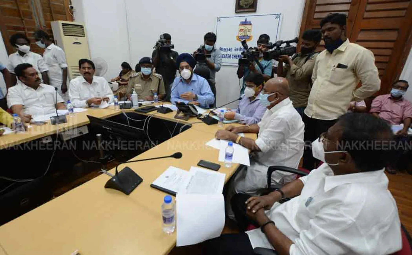 Kagan Deep Singh Bedi in consultation with party representatives