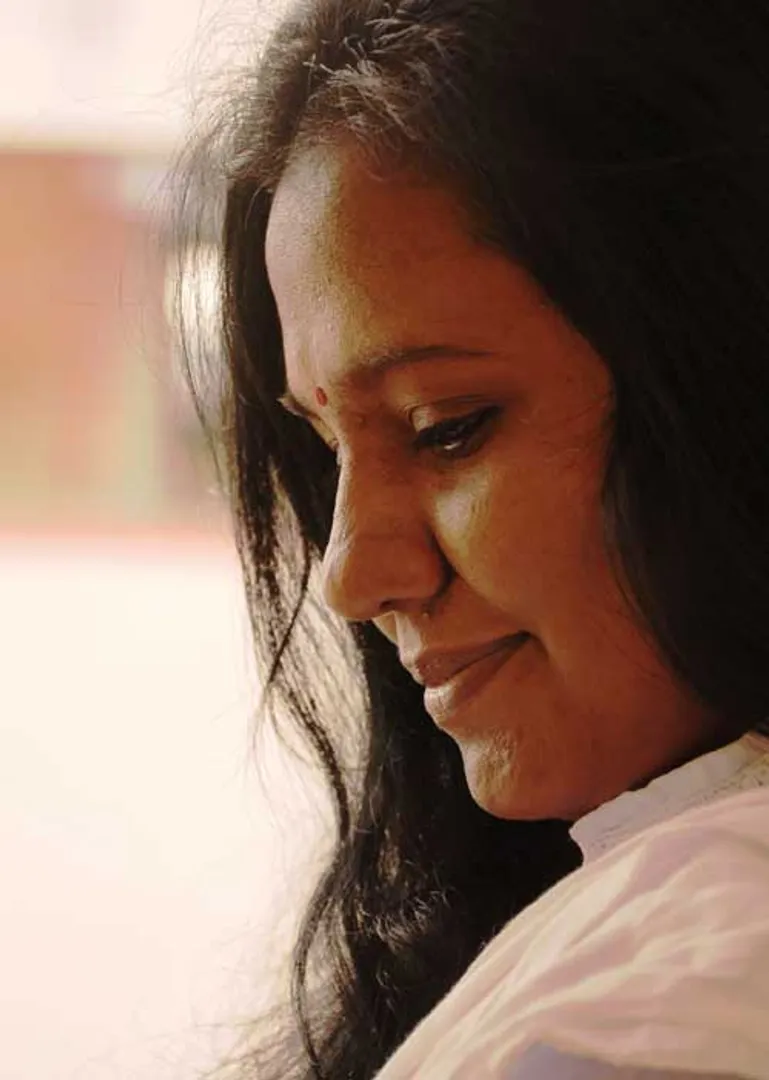 /idhalgal/eniya-utayam/she-must-be-liberated-herself-poet-shakthi-jyotis-action-voice
