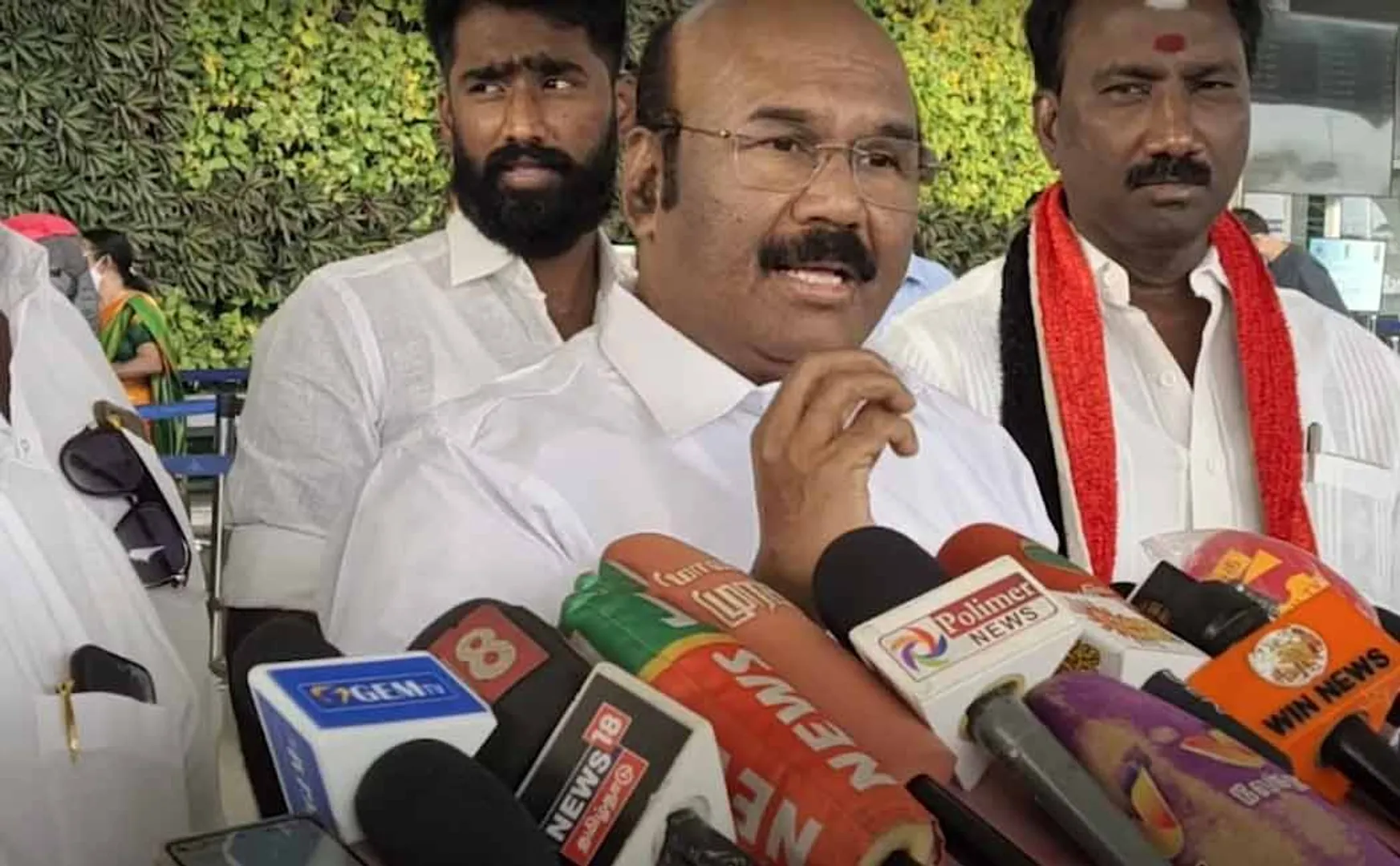 ex minister jayakumar
