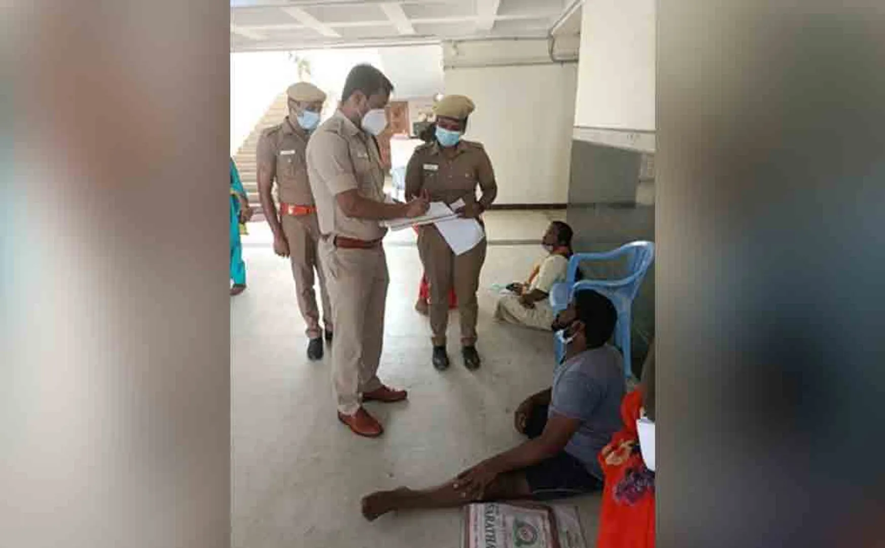 Trichy District S.P. who came down for the Disabled 