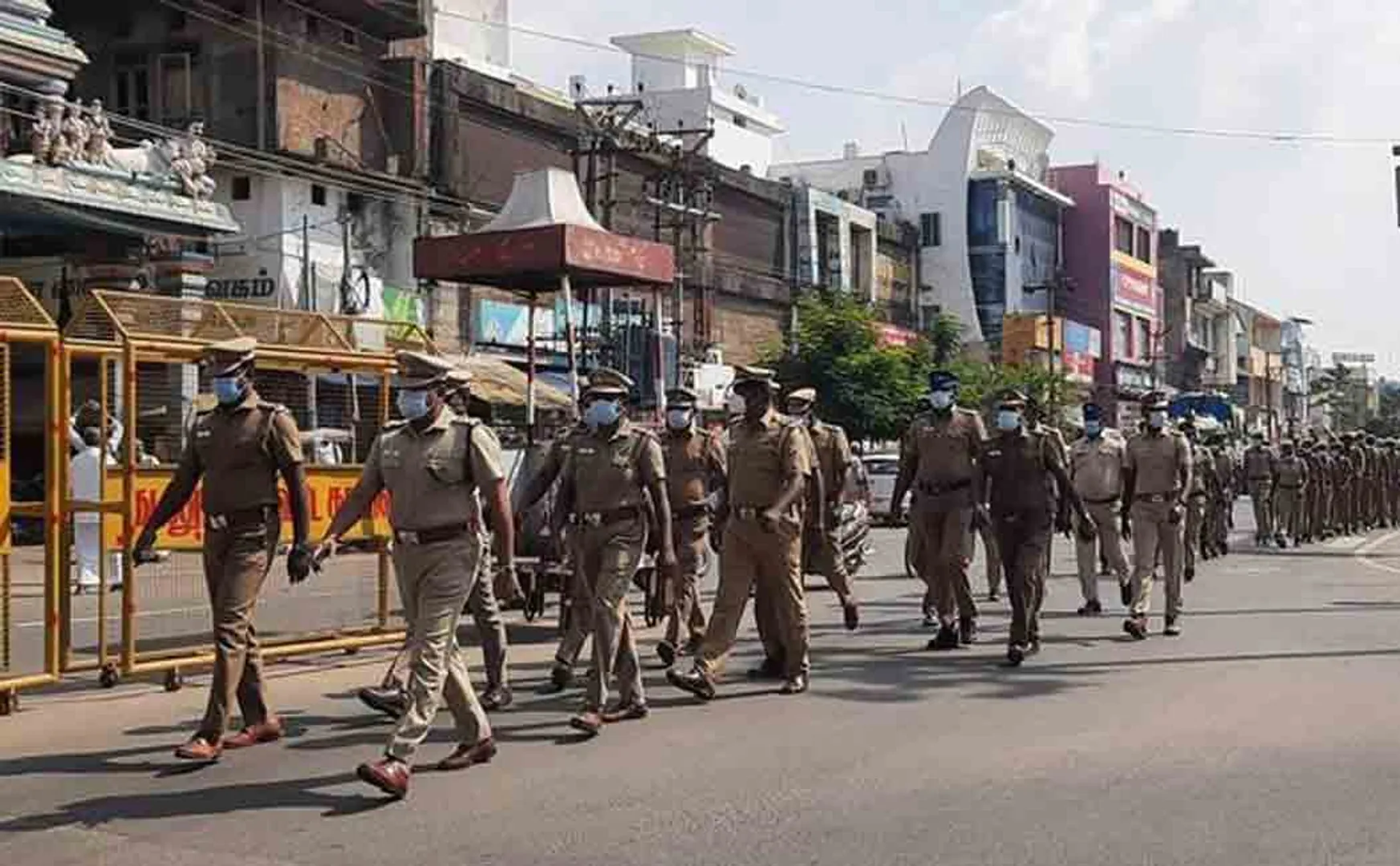 Urban election: Police march!