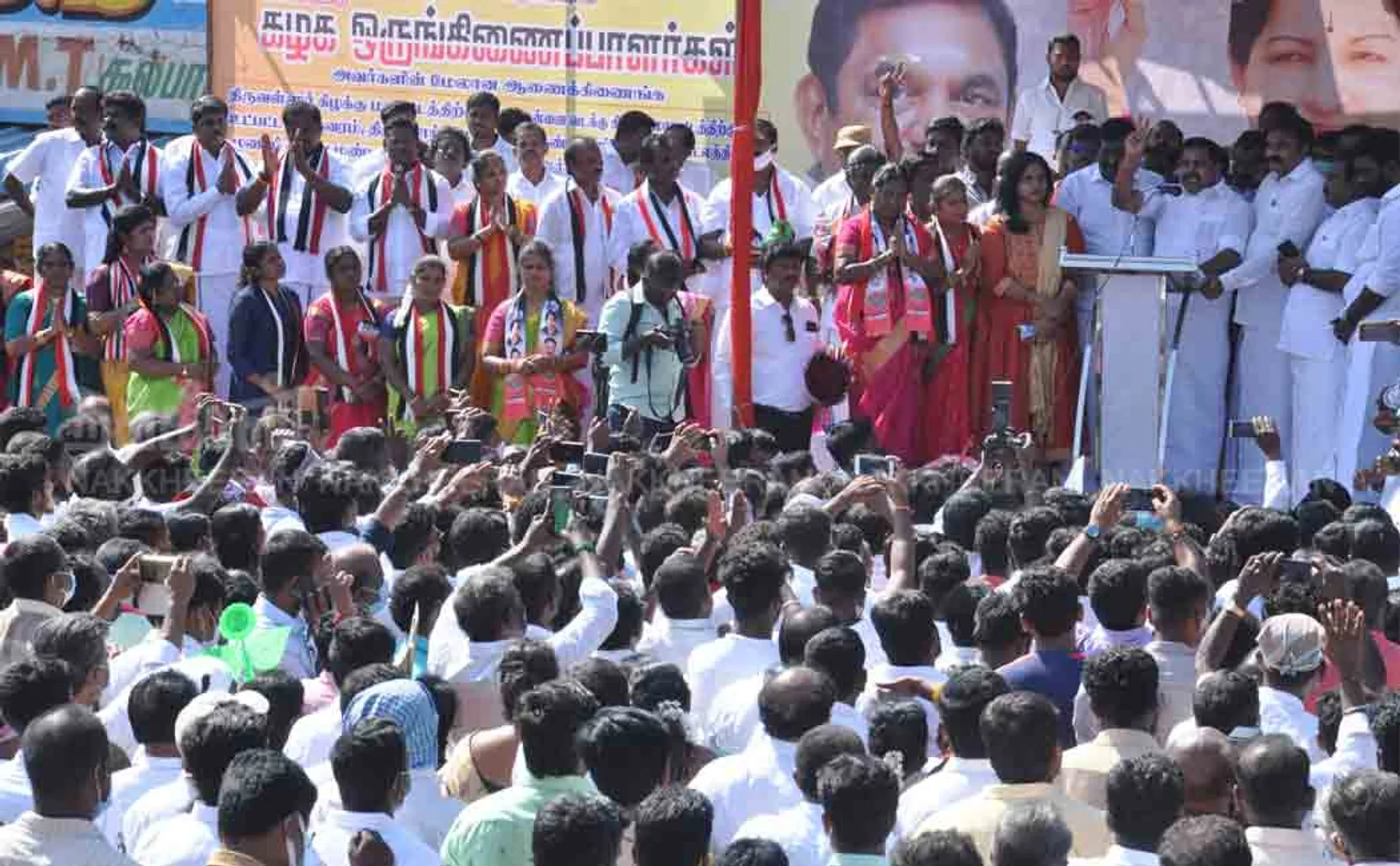 Edappadi Palanisamy collects votes for ADMK 