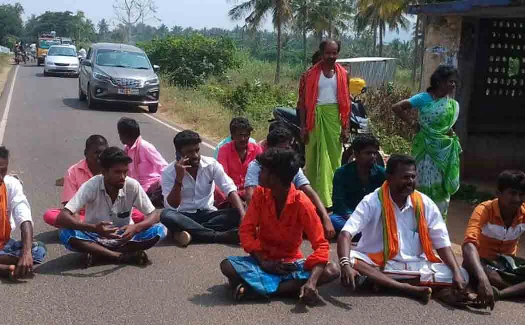 Vishwa Hindu Parishad condemn public servants