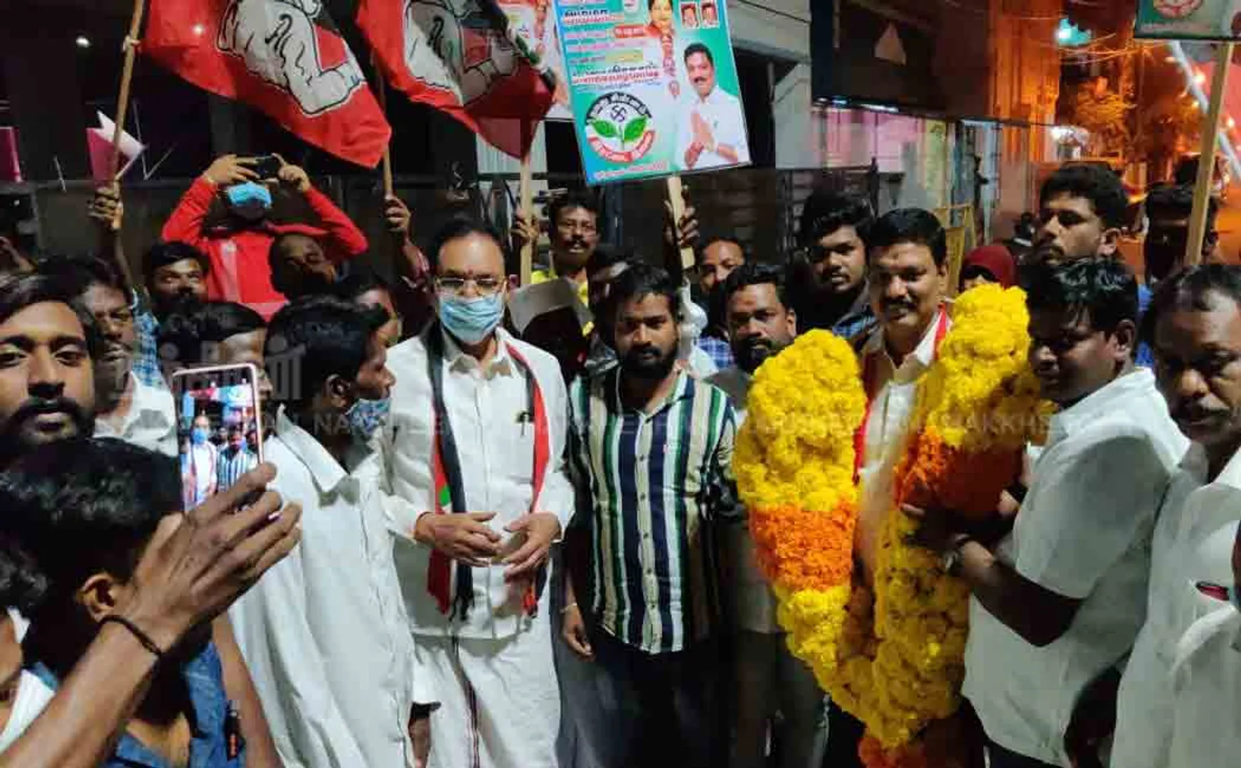ADMK candidate in campaign 