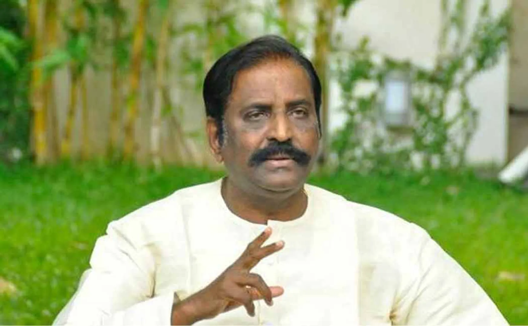 Indian lyricist vairamuthu tweet about hijab issuse 
