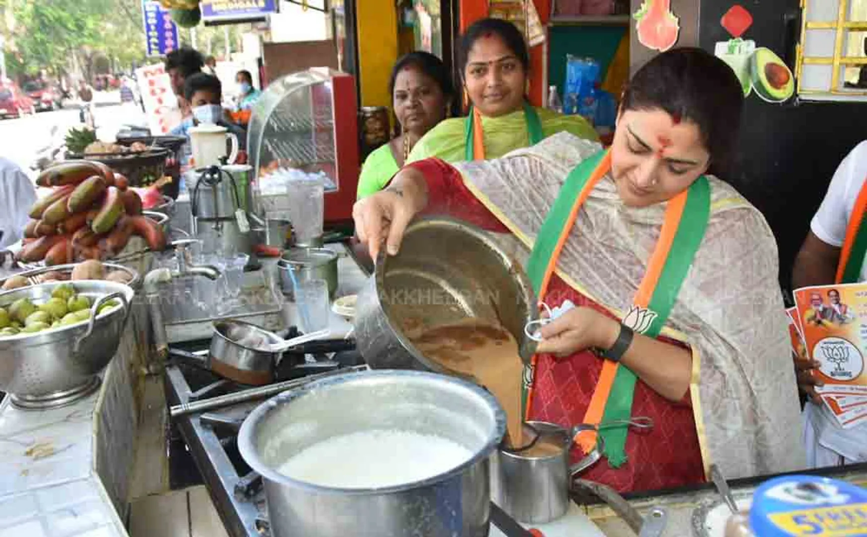 Actress Kushboo election campaign for bjp members 