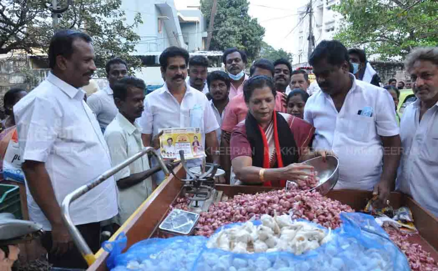 Candidate selling onions  