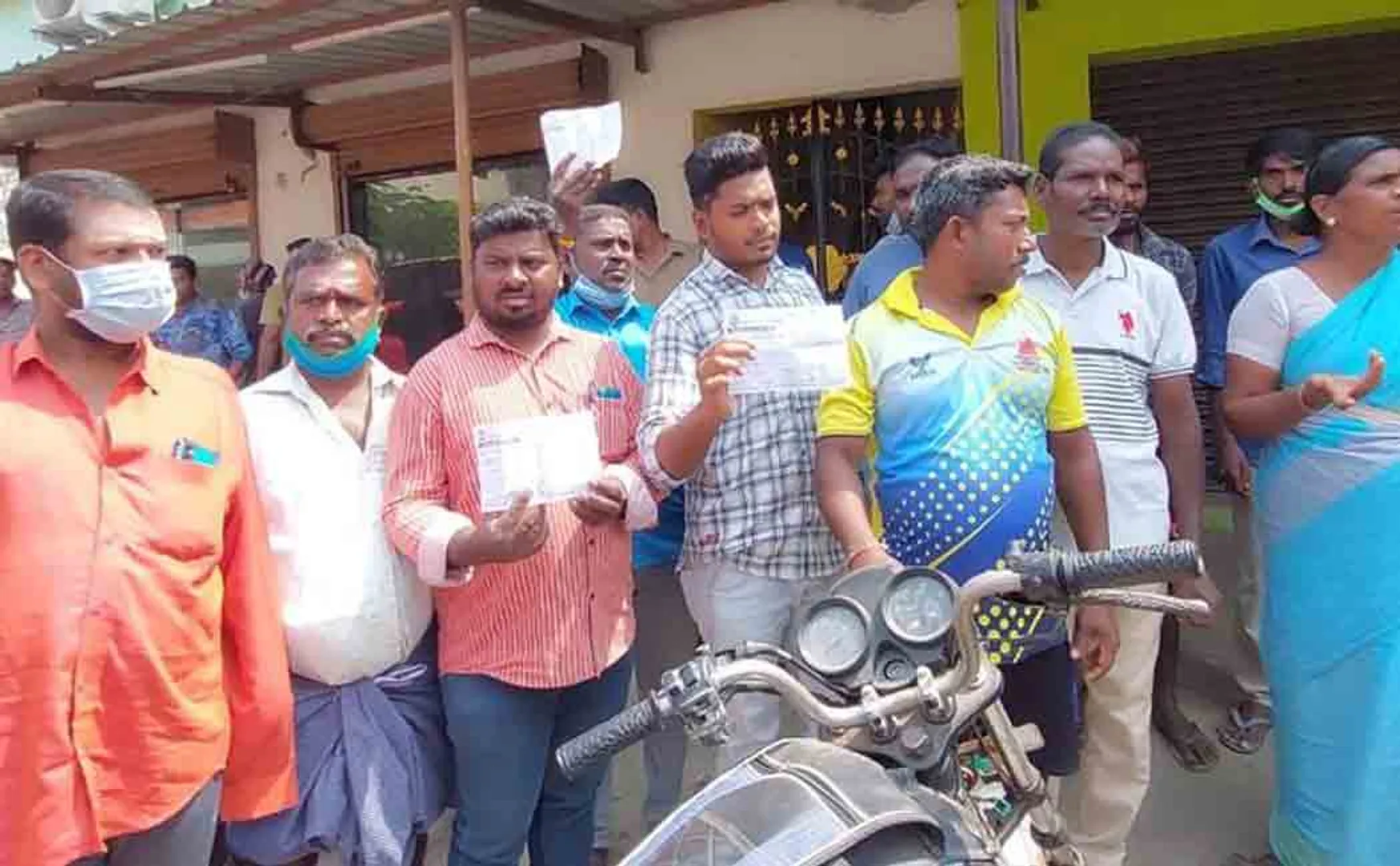 ‘Register for a loan Company that collected 4 crores!