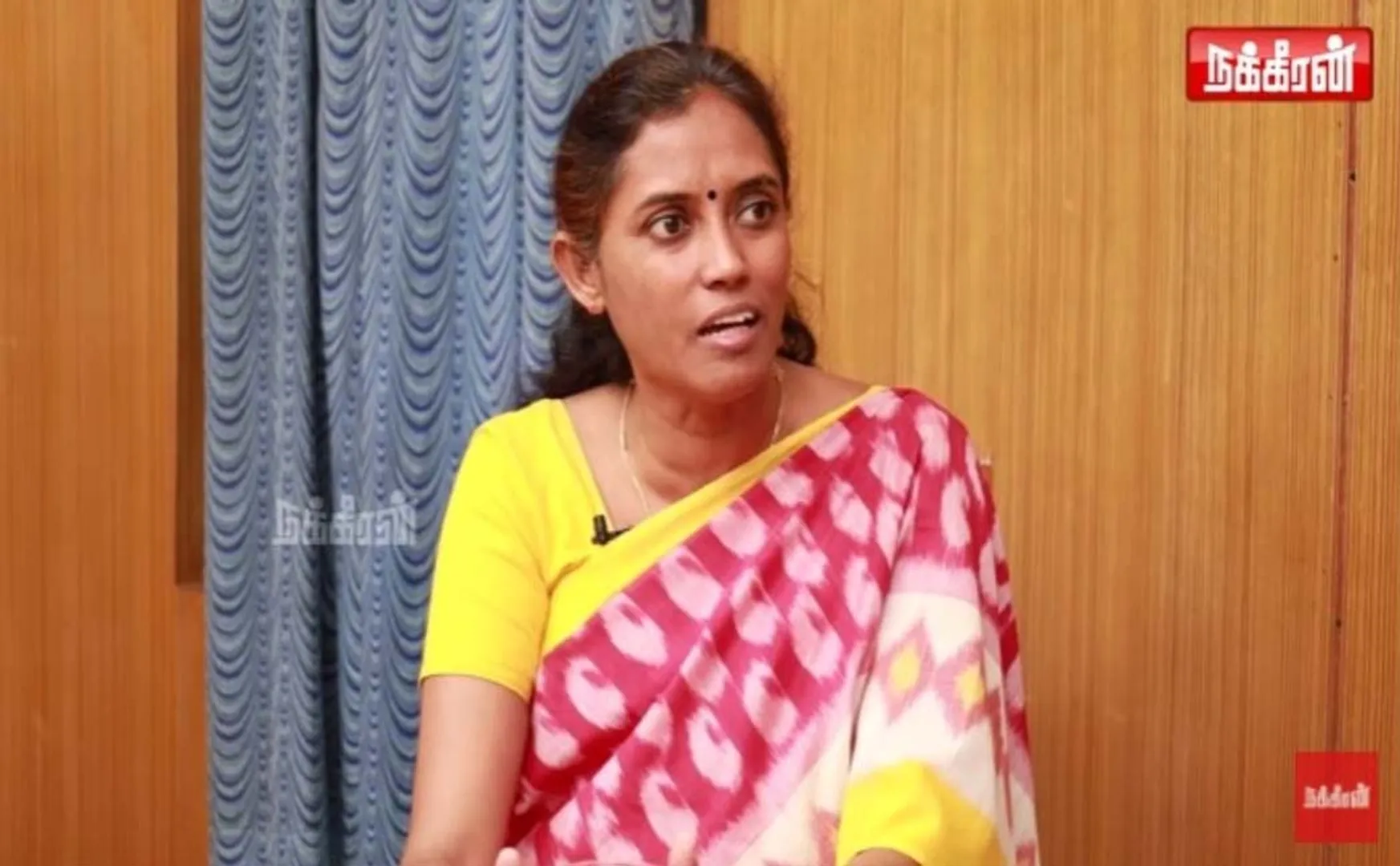 hijab issues in madurai polling station congress leader jothimani mp 