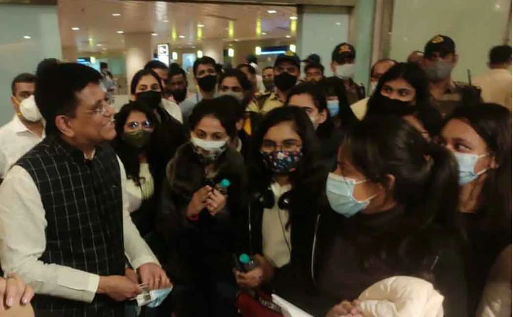219 Indians came to Mumbai from Ukraine!