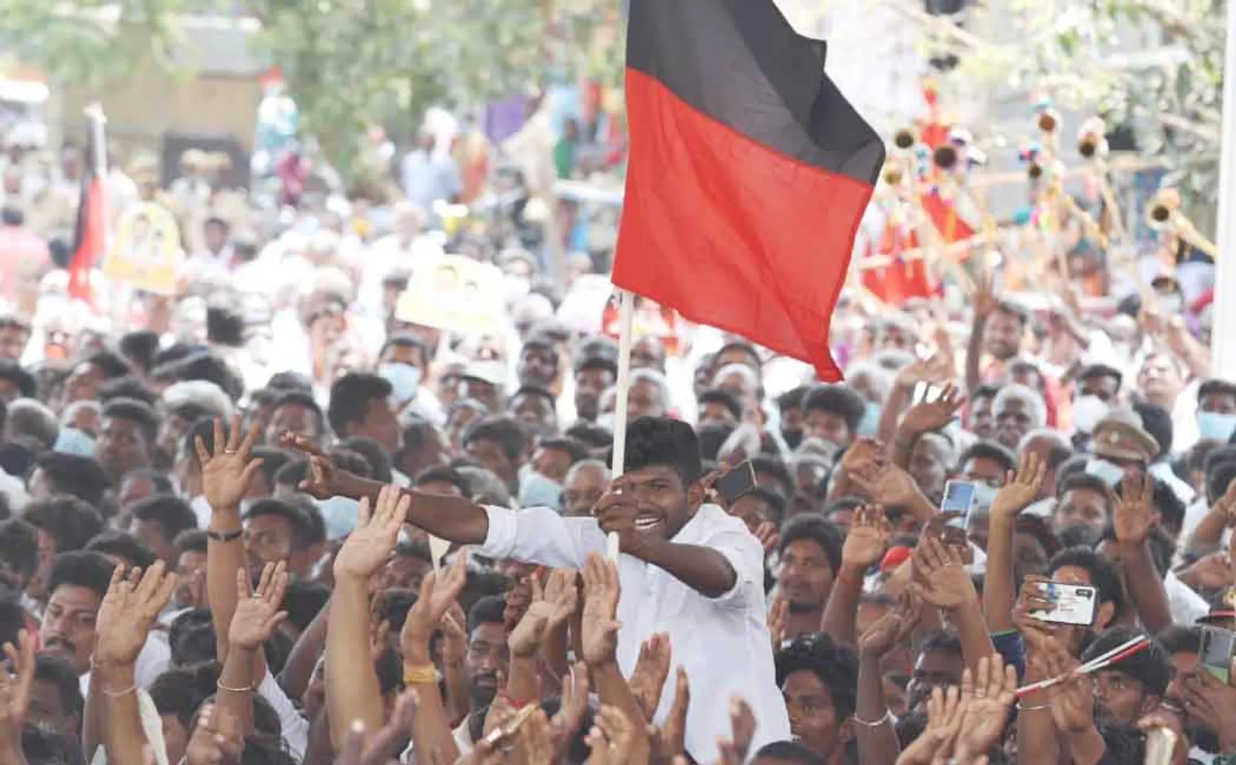 trichy dmk leaders minister knnehru 