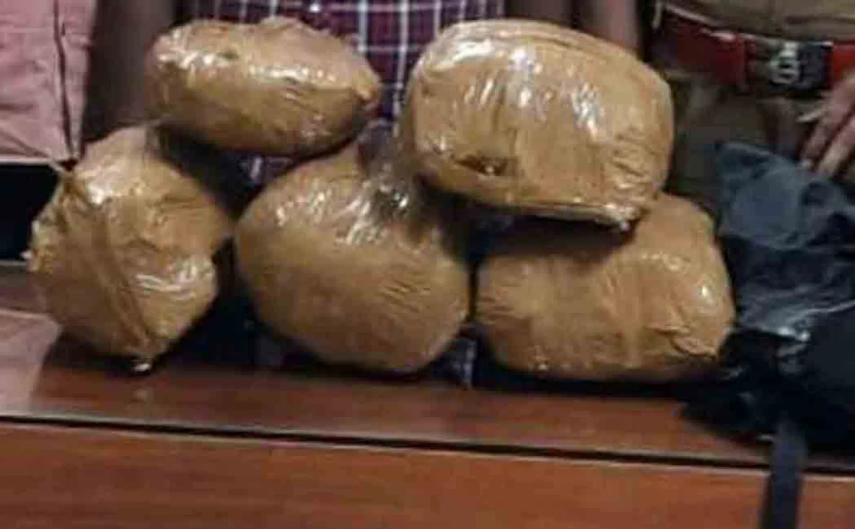 8.50 kg of cannabis  seized in train