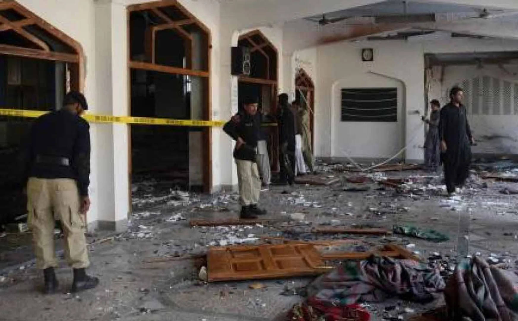 blast in peshawar mosque