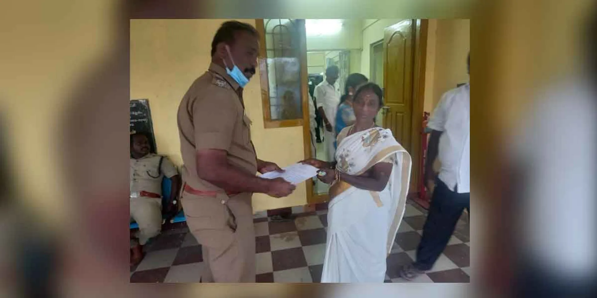 DMK rival candidate complains to police!