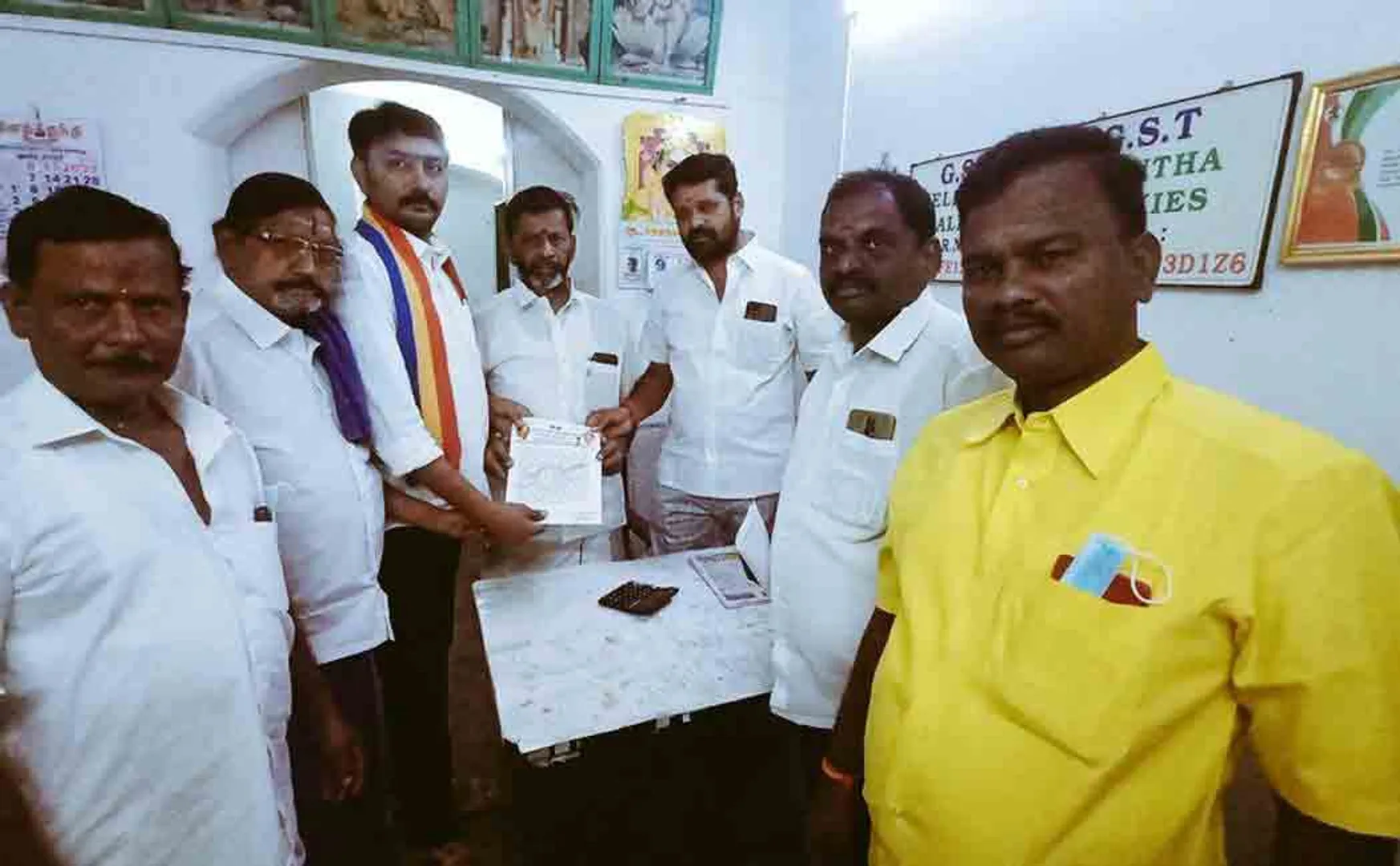 Etharkkum Thuninthavan should not release.. pmk  condemnation!