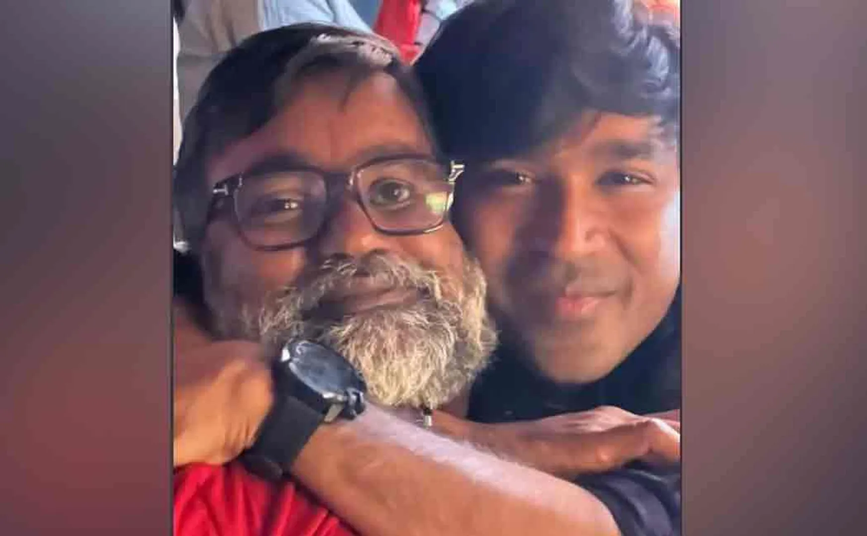 selvaraghvan and dhanush photos goes viral 
