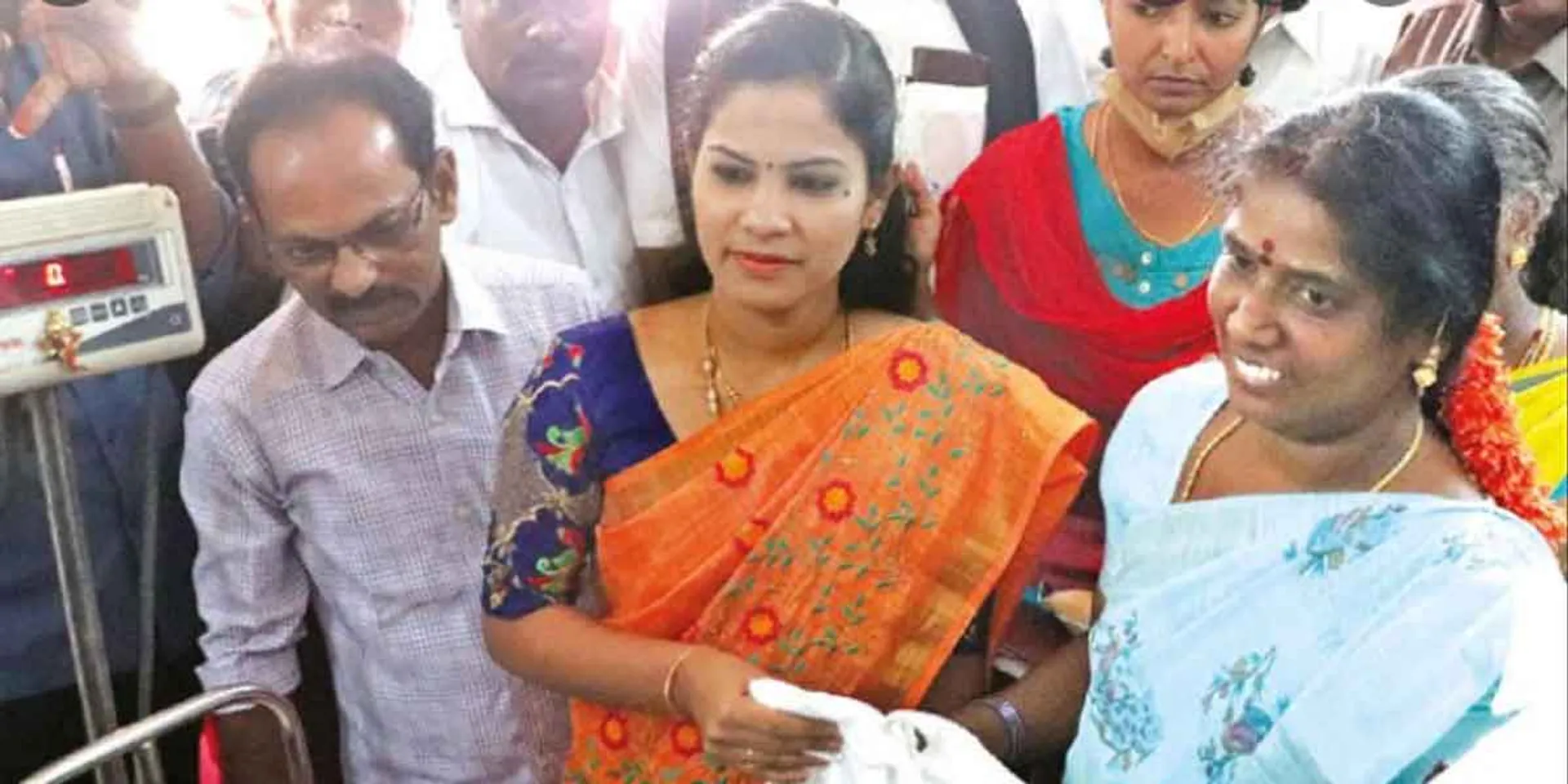 '' It's been a week since I took office ... Wait, '' - Chennai mayor interview!