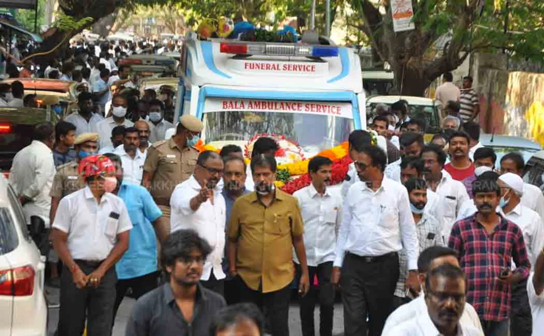  Nakkheeran Editor attended the funeral of DMK MP Son 
