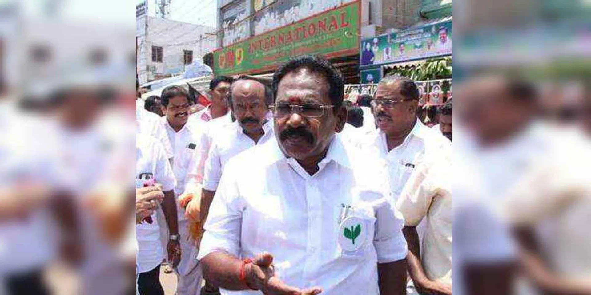 ''Everything to rule like us has no answer to this ... '' - Cellur Raju avoids