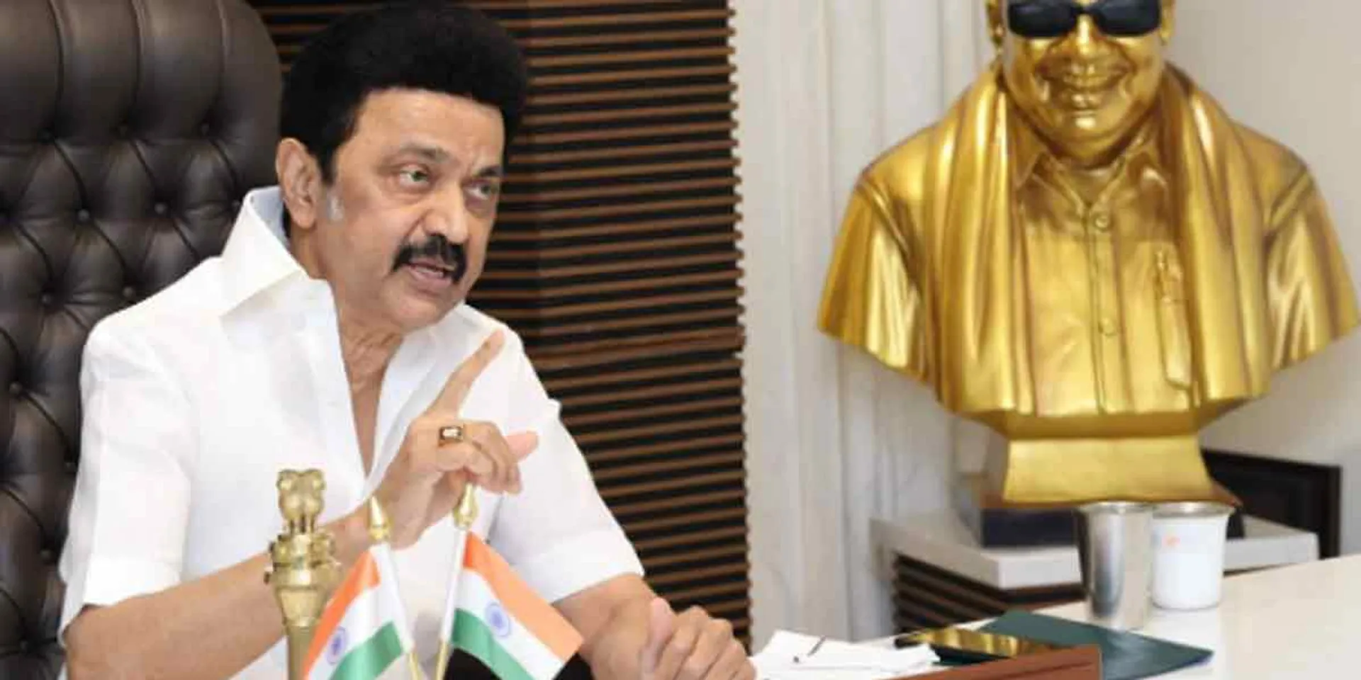  Chief Minister of Tamil Nadu to meet the Governor!