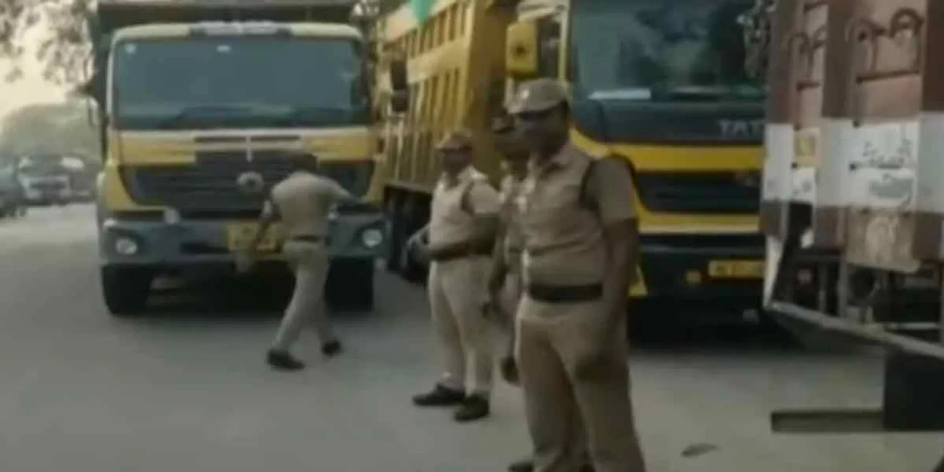 Trucks carrying mineral resources stopped at the Tamil Nadu-Kerala border!
