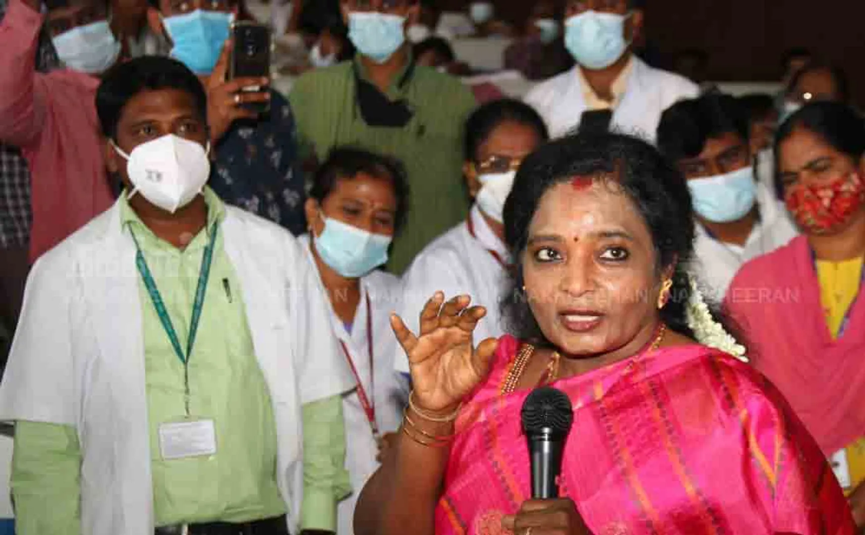  Governor Tamilisai interact   with doctors of ESIC 