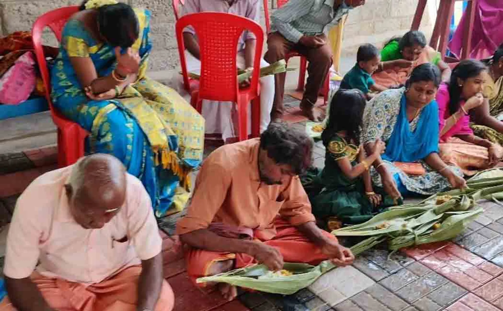 Traditionally unchanged palm leaf bark porridge