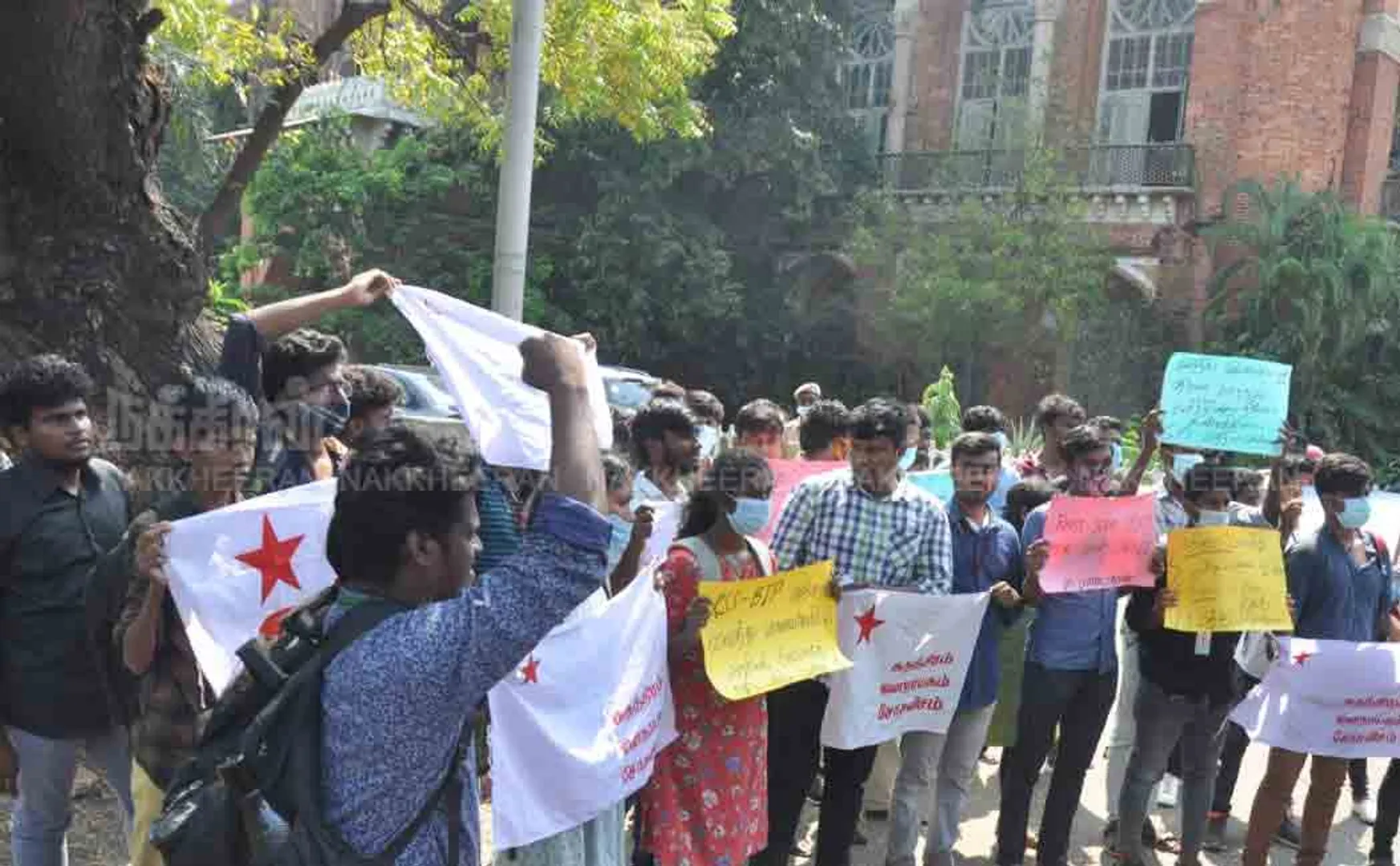Hijab ban; Indian Student Union struggle 