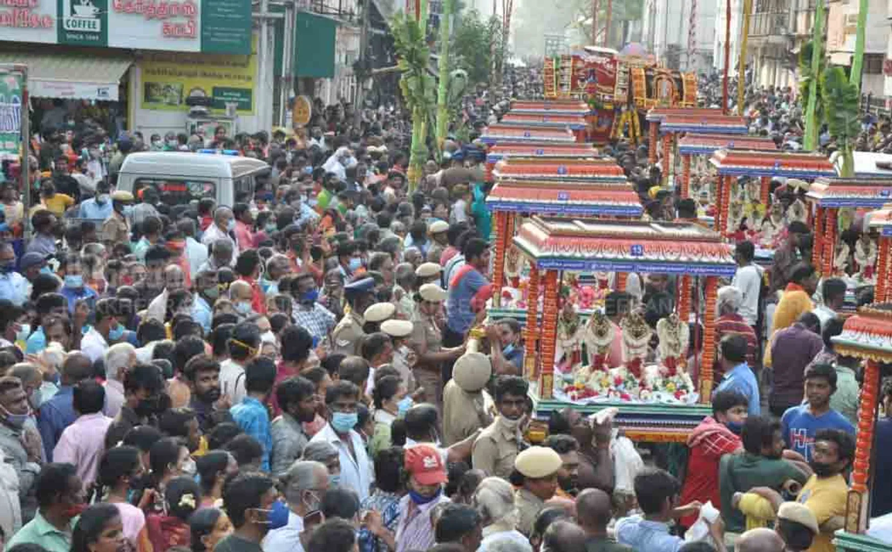 Nayanmar procession at Kabaliswarar temple!  
