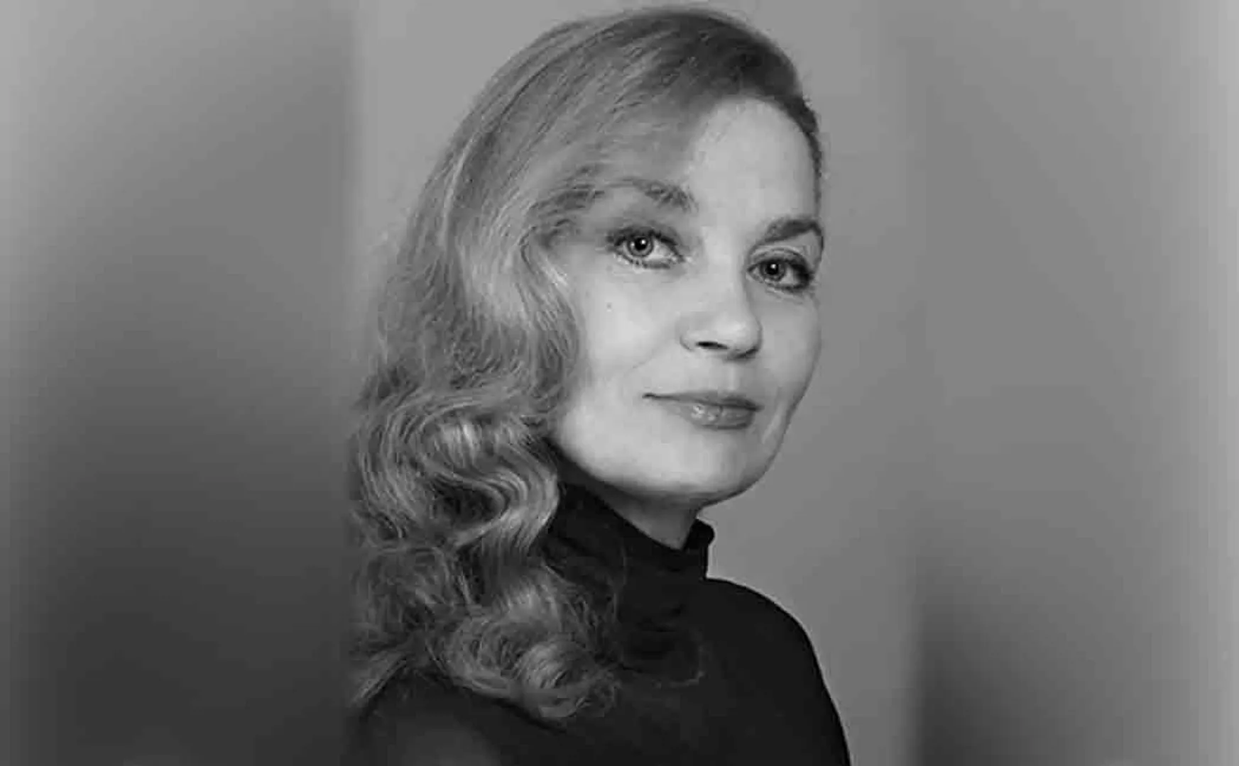 Ukrainian actress Oksana Shvets killed Russian rocket attack