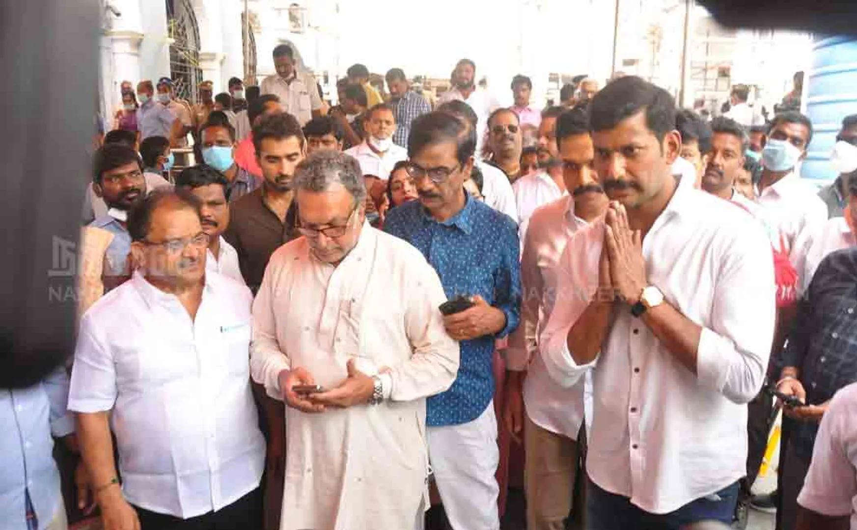 Pandava team meets Chief Minister 