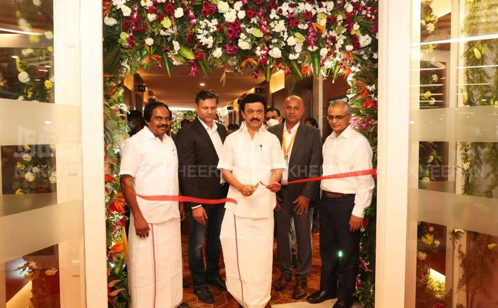 tn cm mk stalin opens new amazon office chennai