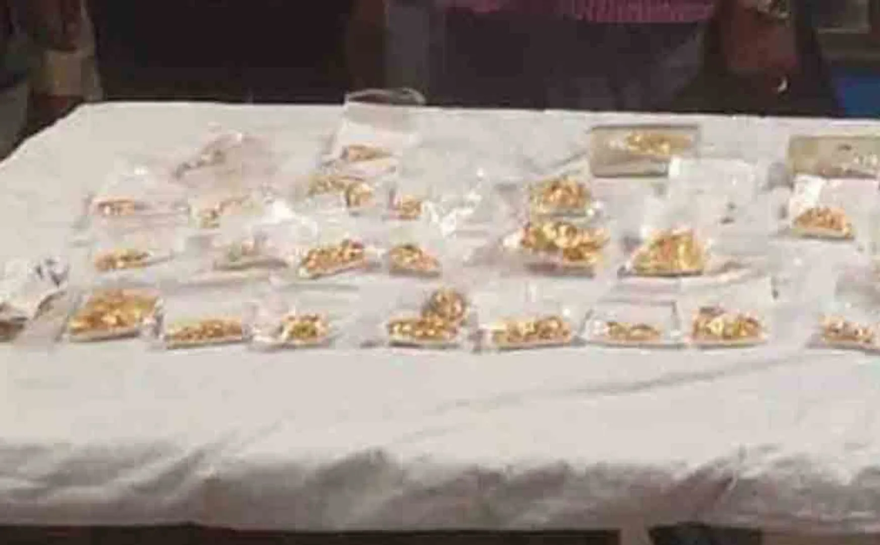 Jewelry without documents! Police confiscated!