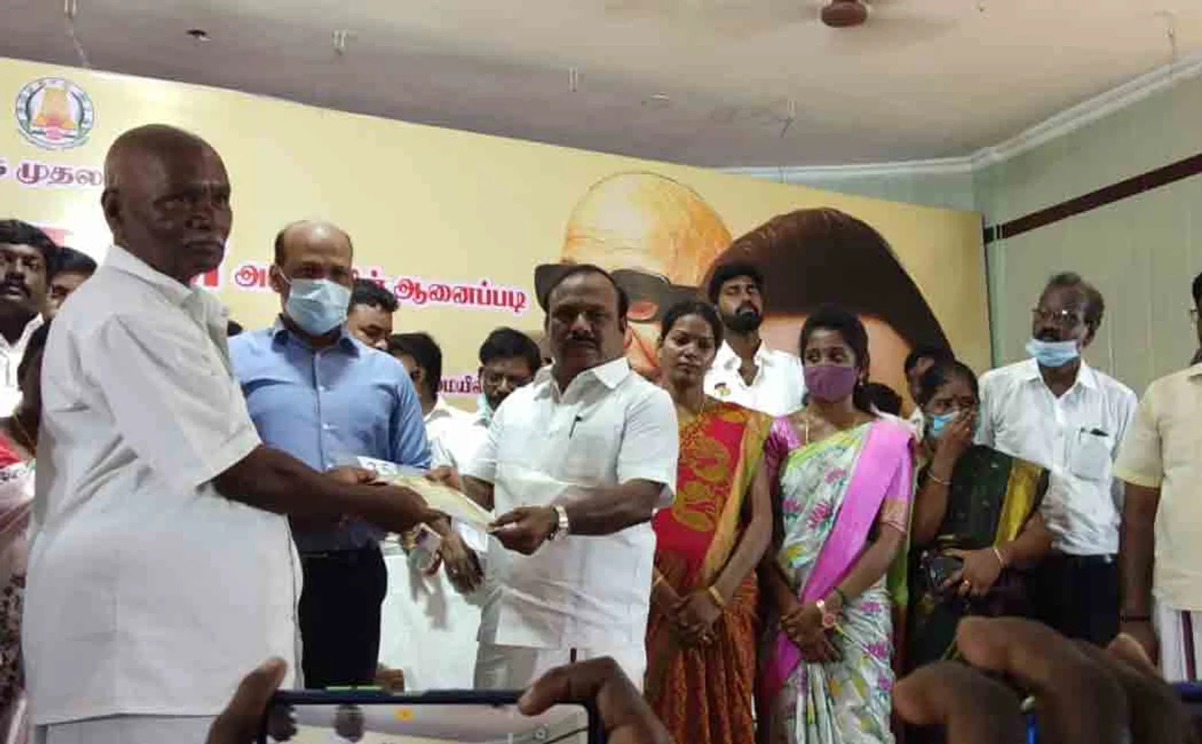 "Chief Minister Stalin has been working day and night ..." - Minister Ganesan