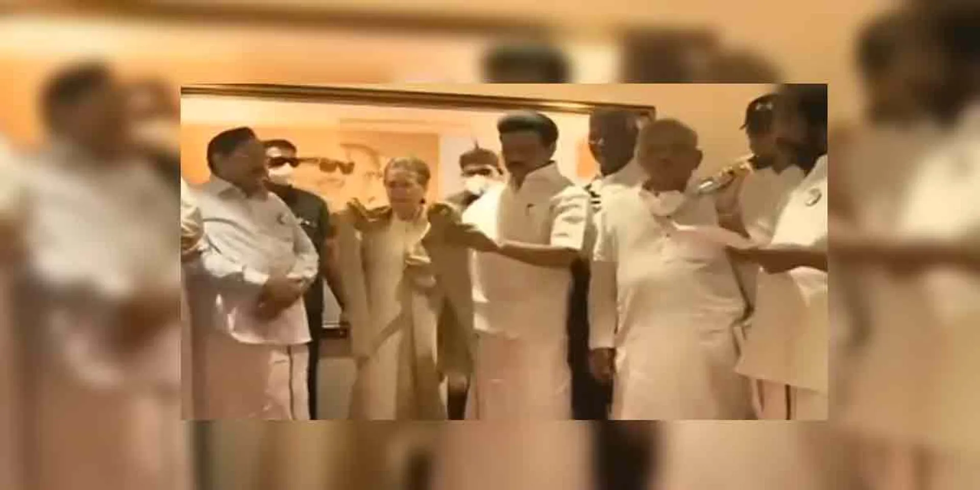 DMK office opens in Delhi .. Sonia Gandhi, Sitaram Yechury among others participate!