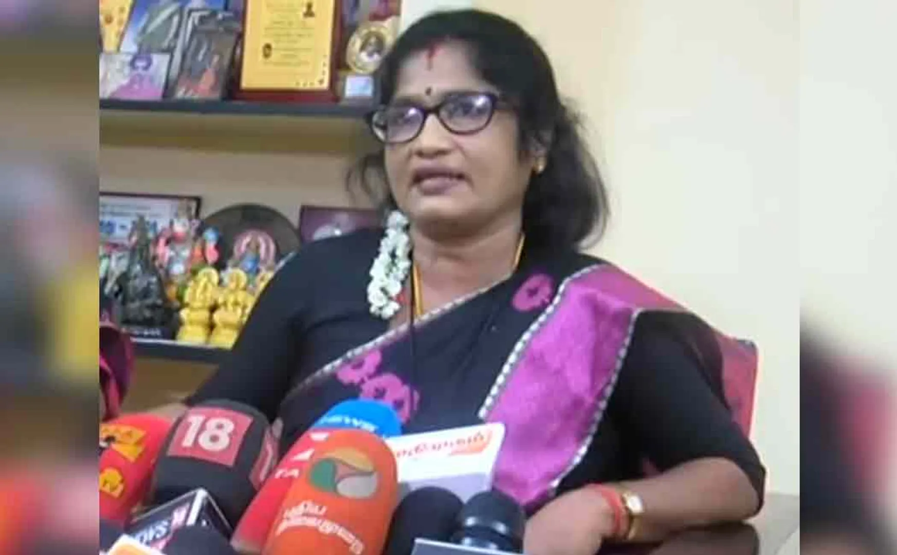 Former Sri Lankan Minister Anandi Sasitharan addressed press 