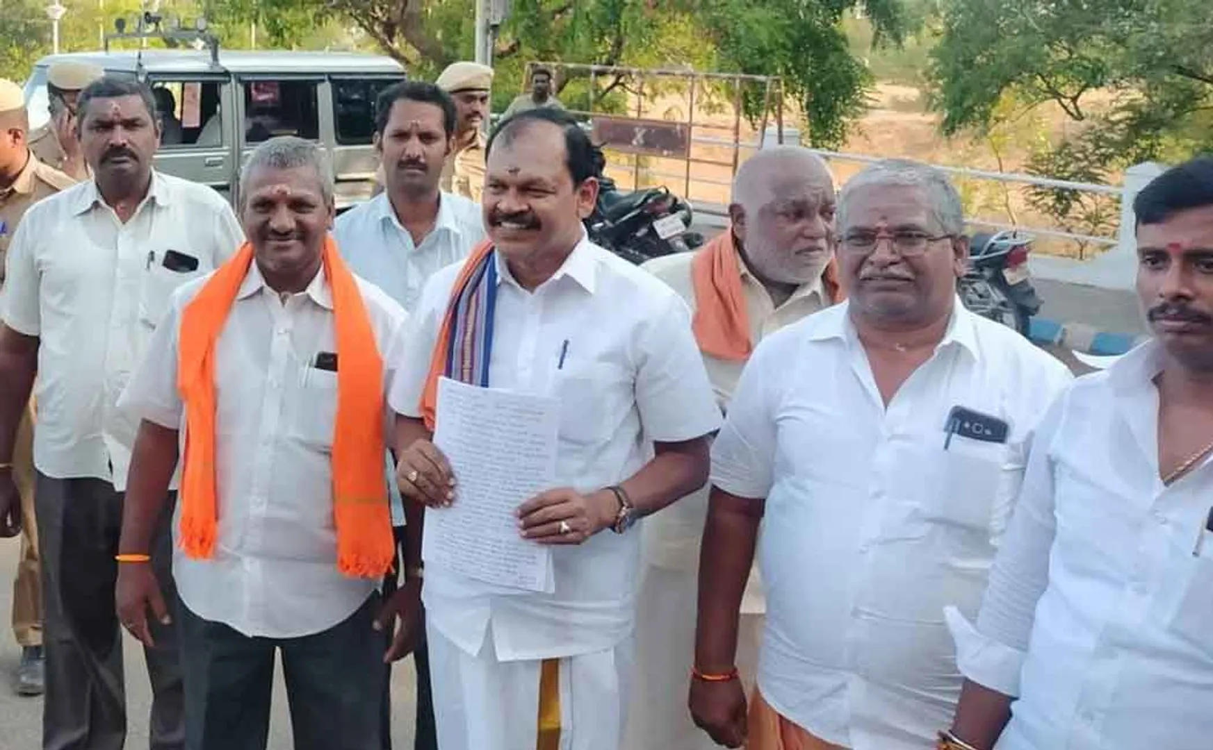 Arjun Sampath addressed press in dindigul 