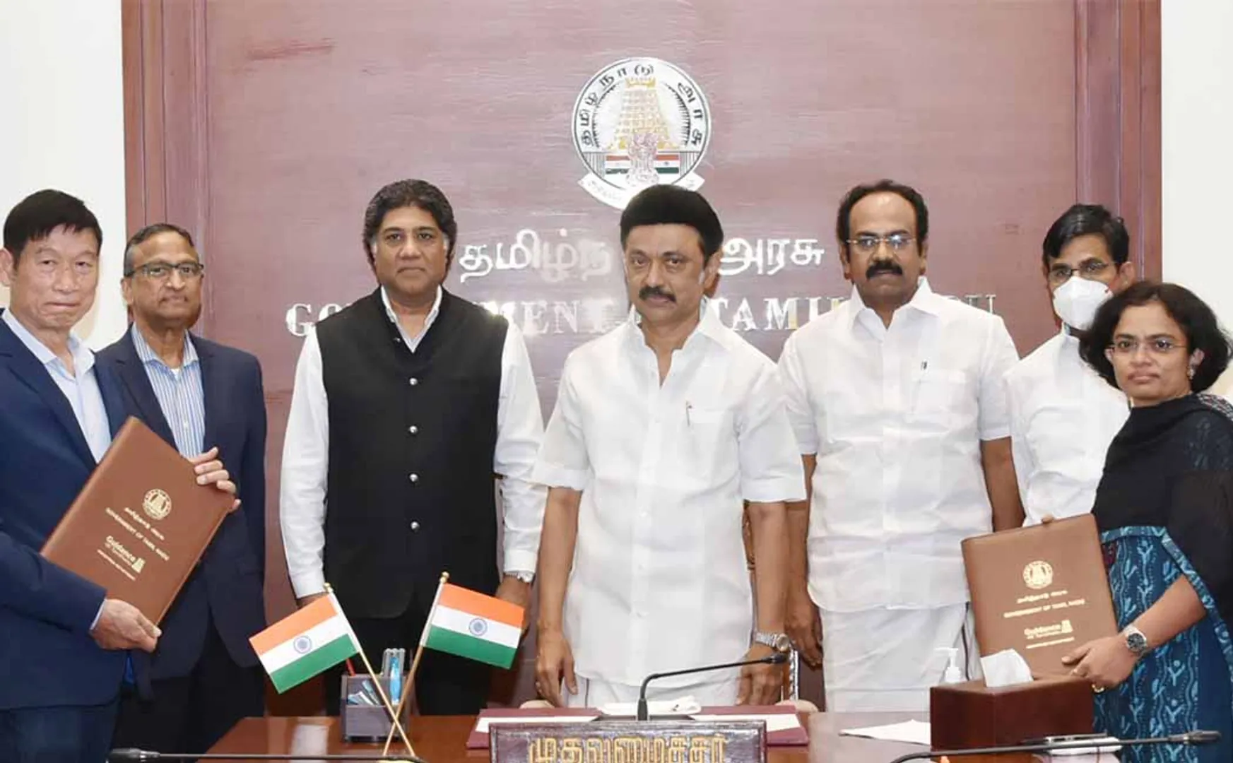 'Taiwanese footwear company invests in Tamil Nadu' - Agreement signed in the presence of the Chief Minister!