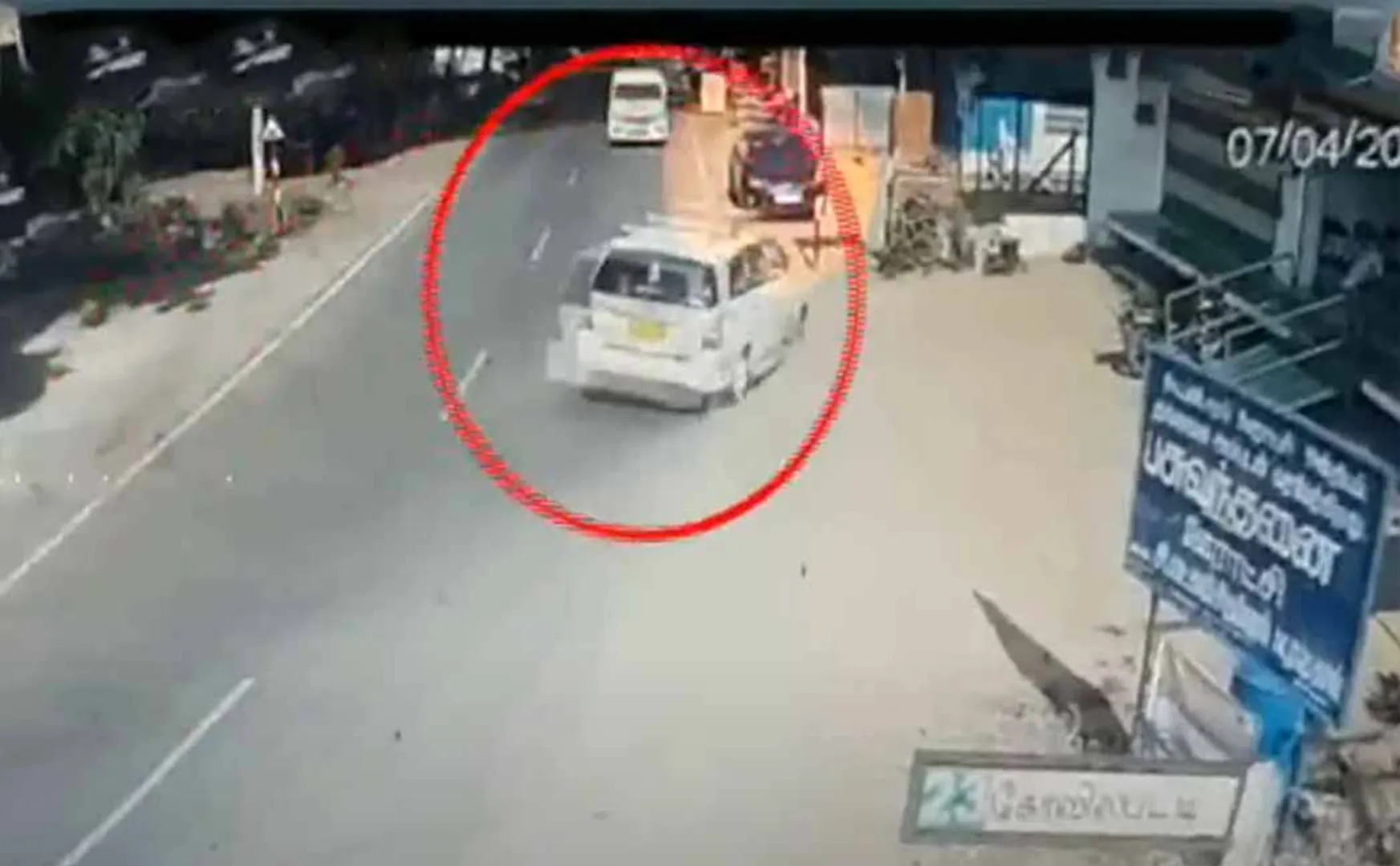 The car collided head-on with a speeding car!