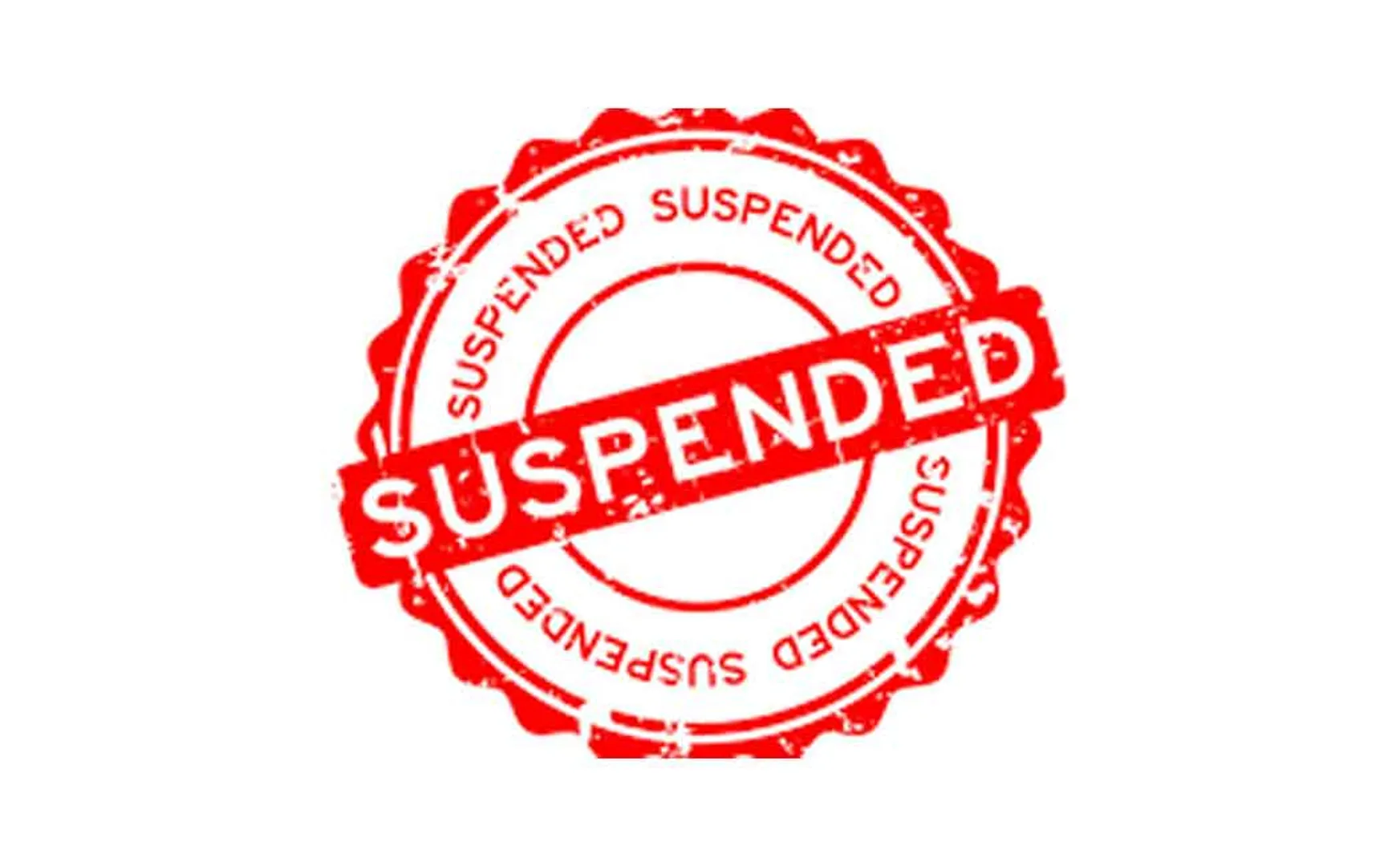 Police suspend counterfeit trader for taking money