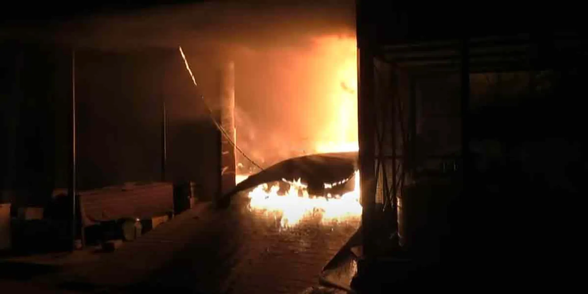 Bike showroom fire ... Two-wheelers on fire!