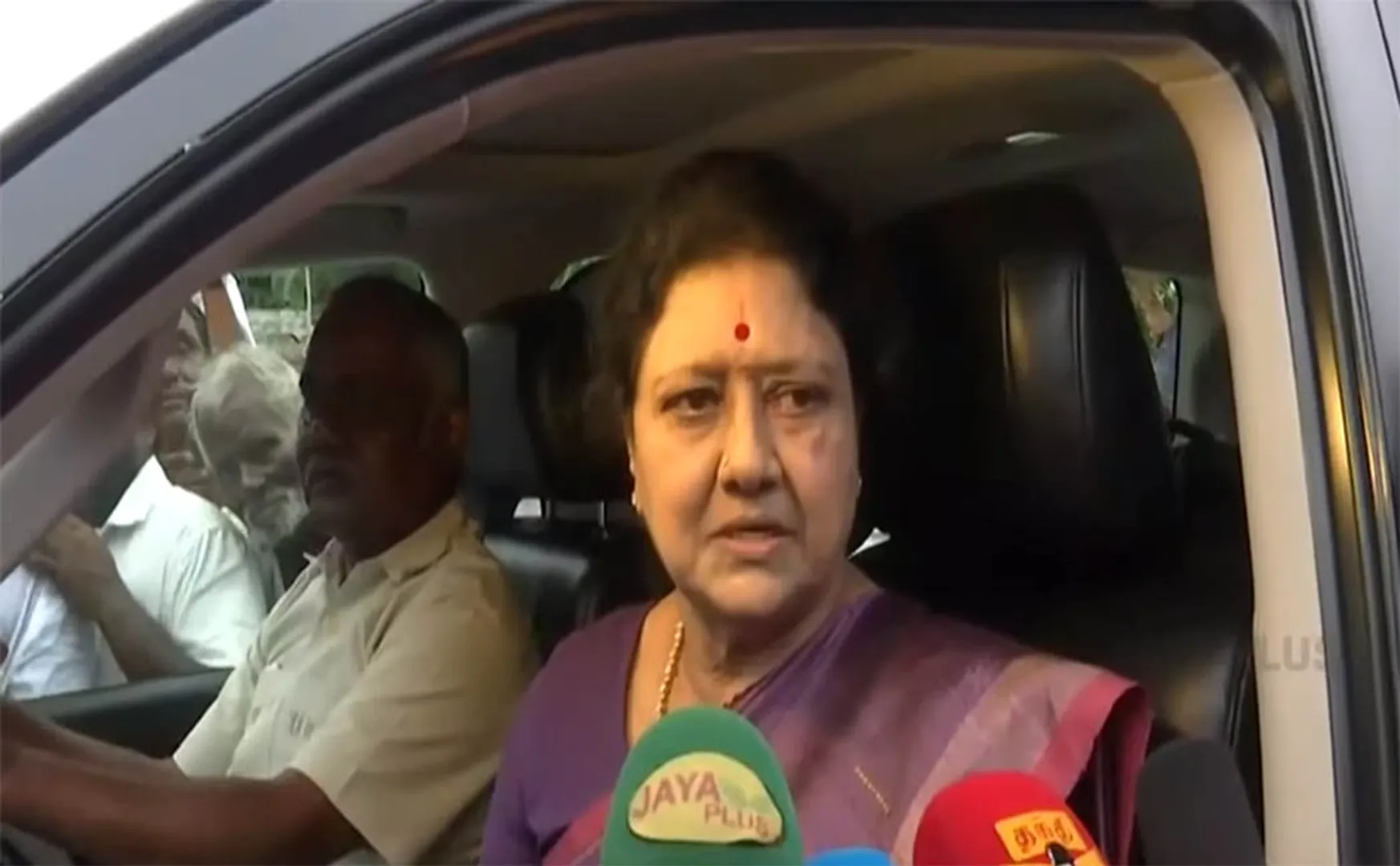 "I hope change happens very soon" - Sasikala pressmeet