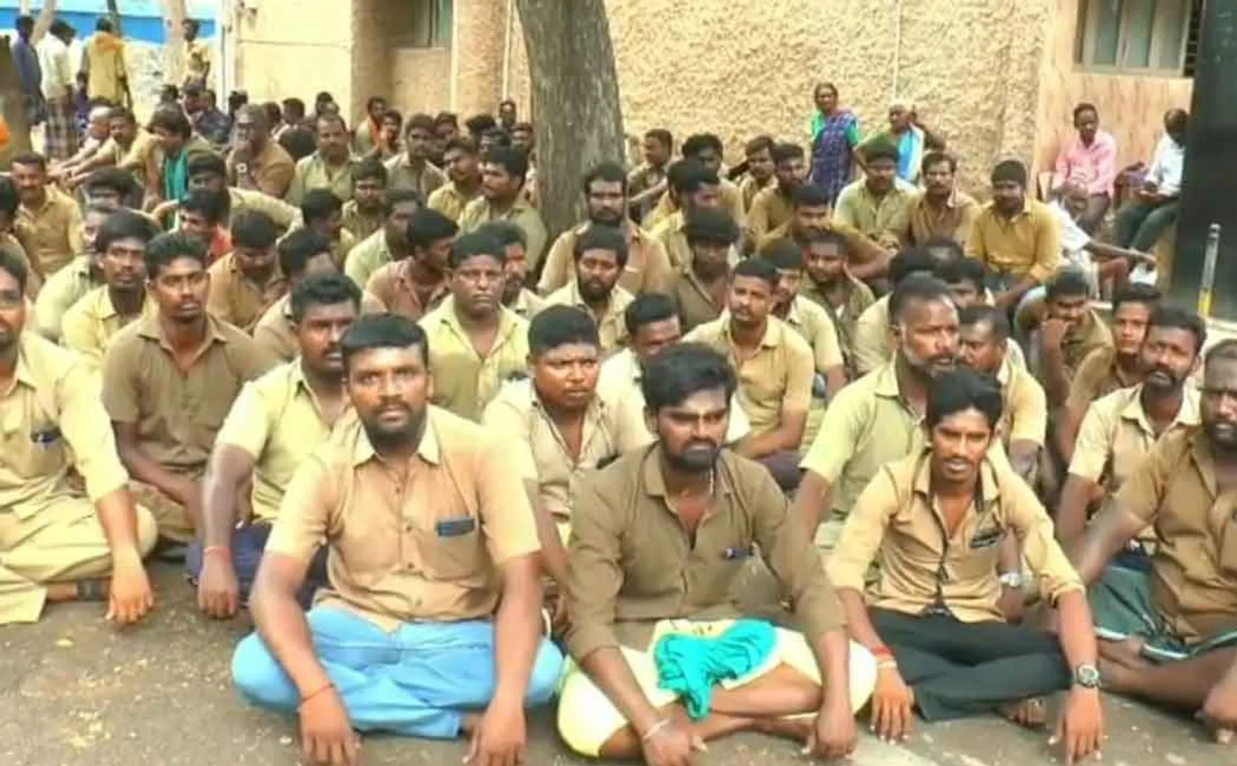 Health workers involved in strike action to condemn pay irregularities!