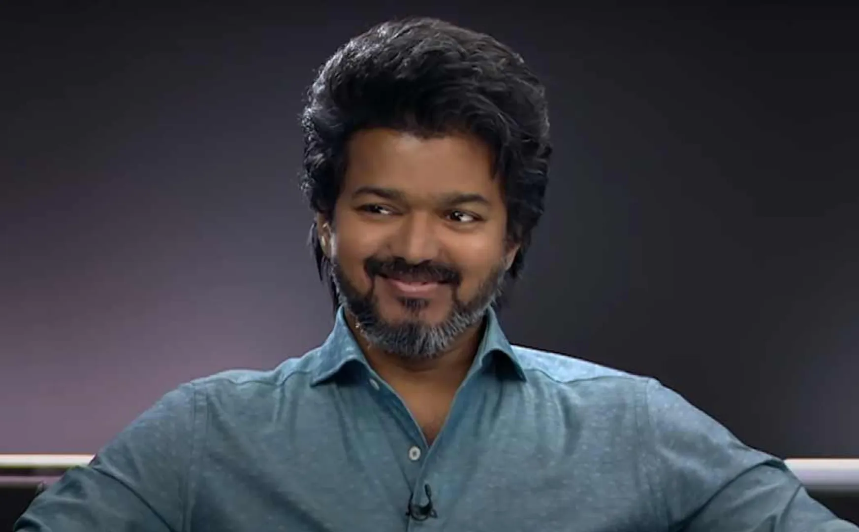 vijay makkal iyakkam donates rs 25 thousand pudukkottai pugazhenthi family