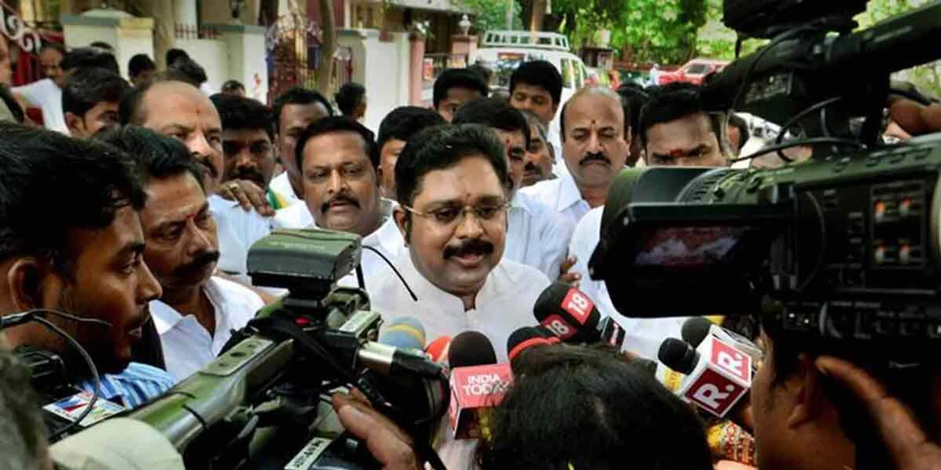 11-hour enforcement inquiry with TTV.Dhinakaran