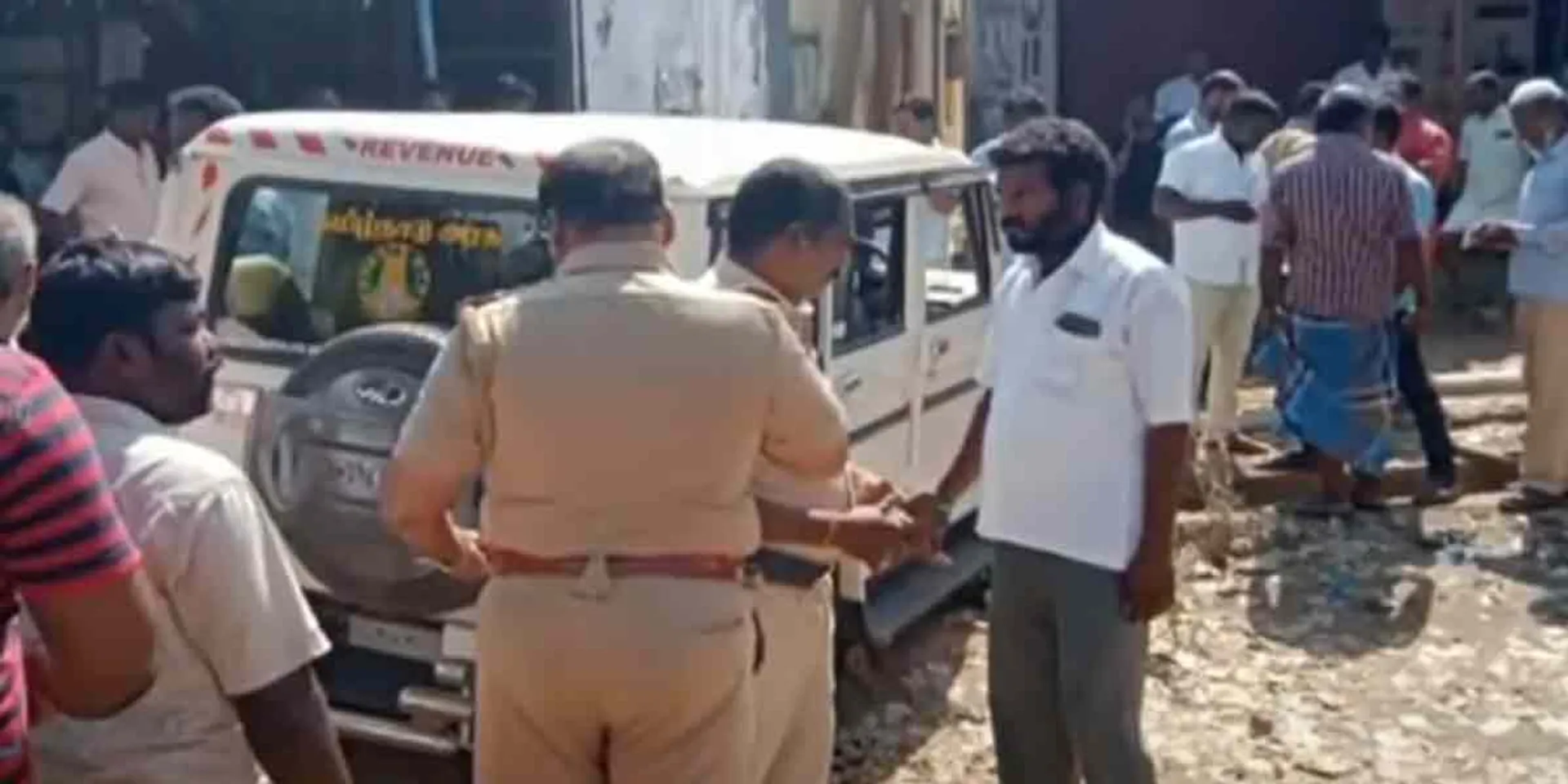 Car tire explosion accident in kallakurichi