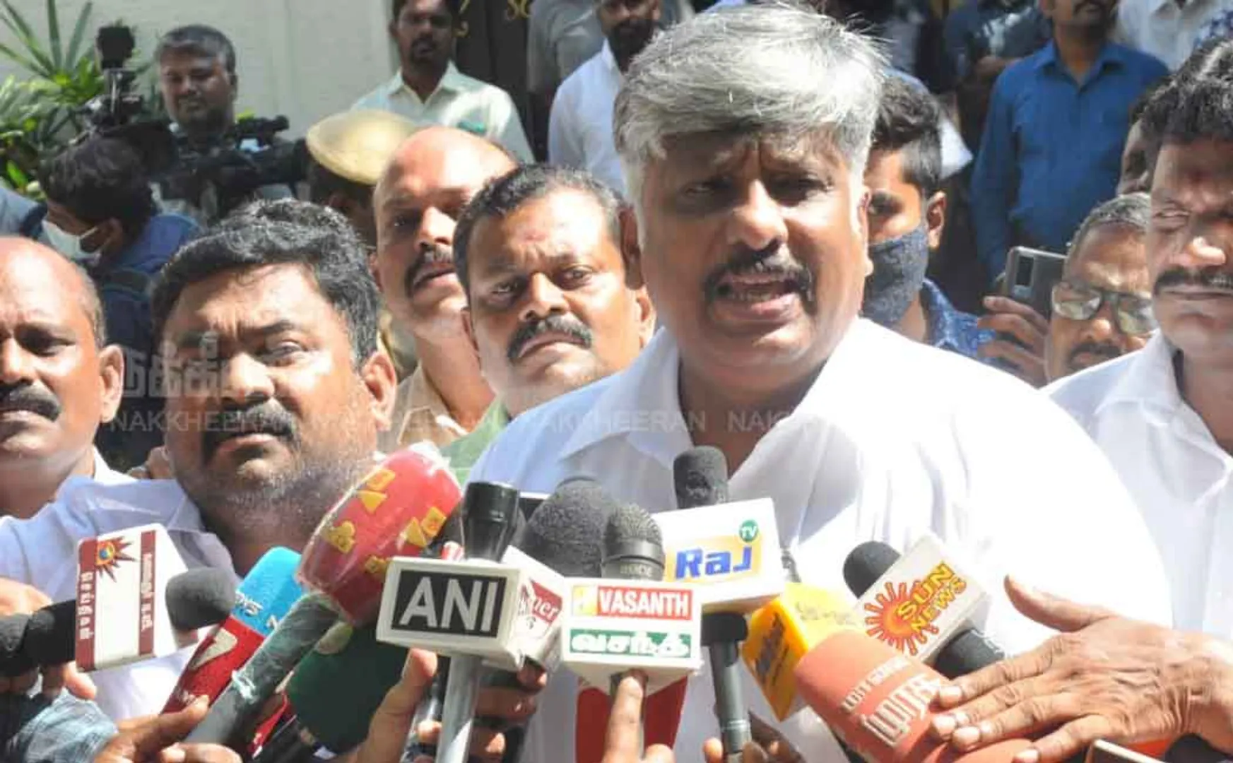 Full satisfaction to the police in the investigation conducted on Sasikala" says Sasikala lawyer