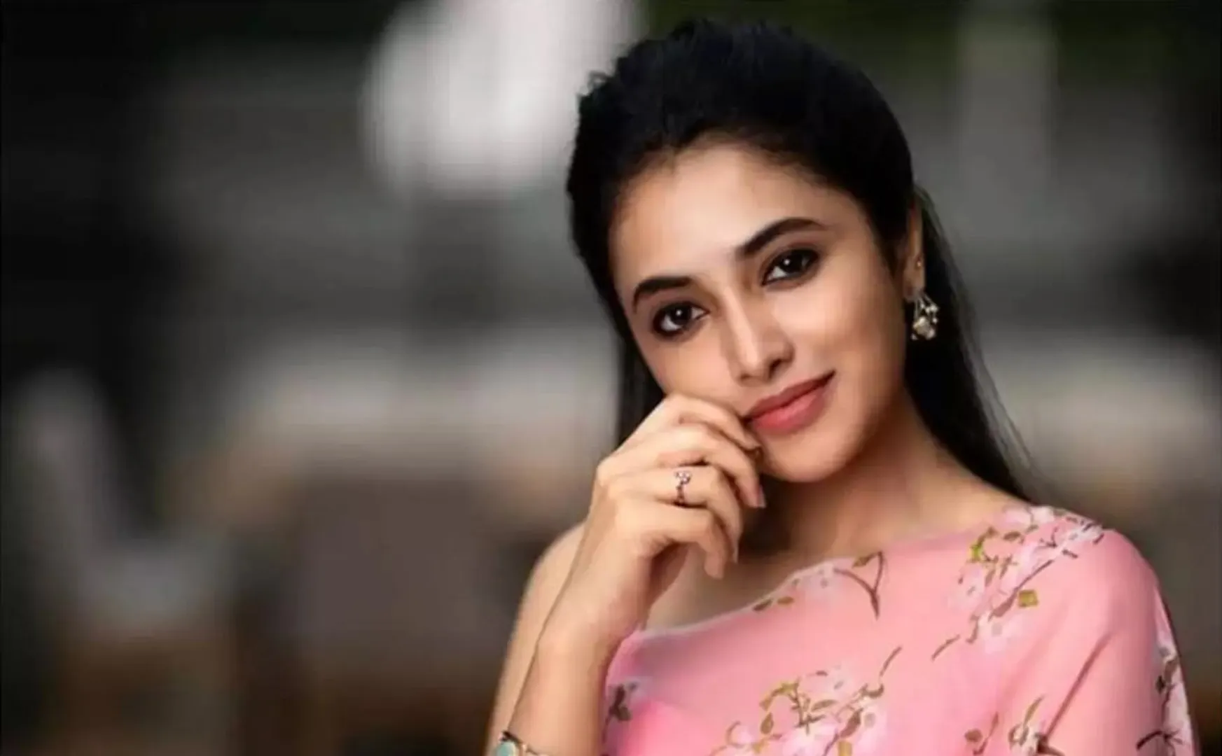 Following Surya, Priyanka Mohan will be paired with a leading Tamil actor