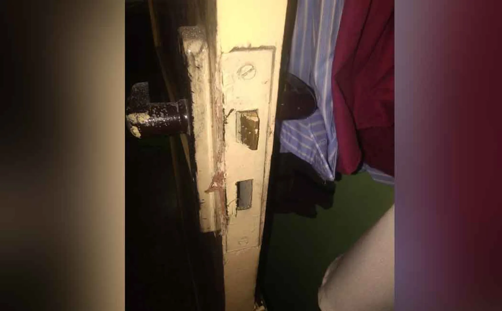 Break the lock and handcuff the robbers!